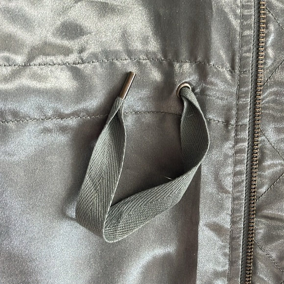 Beautiful green GAP bomber jacket - Picture 5 of 7